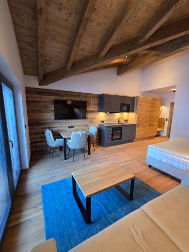 Penthouse Studio II mit Balkon und Ausblick