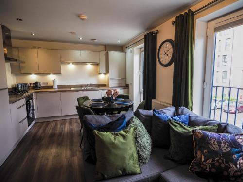Chic&Cozy Edinburgh Escape photo 5