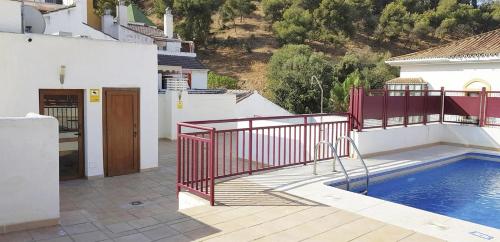 Amplio piso céntrico con piscina en Málaga