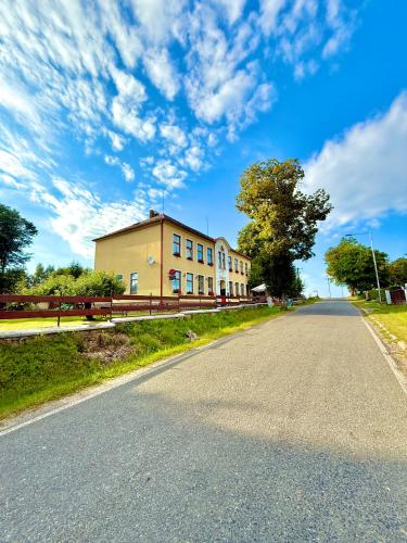 Restaurace a Hotel U Šimáka Radostín