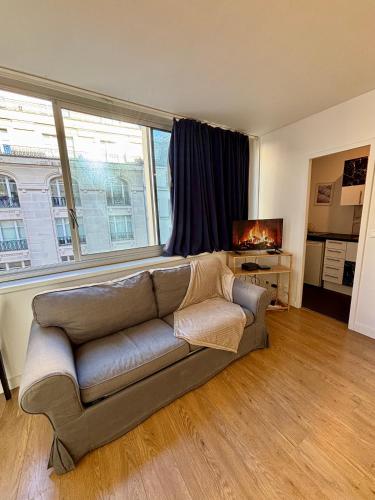 Appartement des Champs Elysées