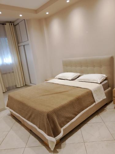 1 bedroom Aprt Algeirs Elmouradia