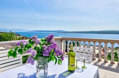 Helles Apartment mit traumhaften Meerblick und nur 300 Meter zum Strand - Vierbeiner willkommen