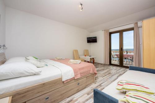 Helles Apartment mit traumhaften Meerblick und nur 300 Meter zum Strand - Vierbeiner willkommen