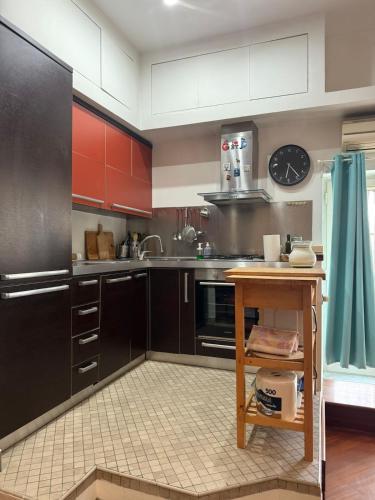 Sweet Home Apartment