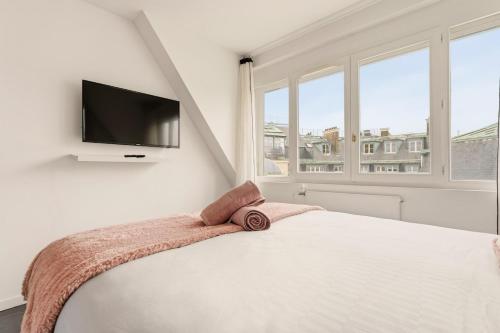 Ecrin Parisien Cosy & Chic Au pied des Champs Élysées 1 min