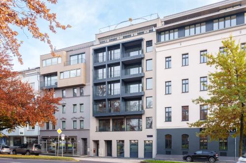RIVERSIDE APARTMENTS Premium Living with great view