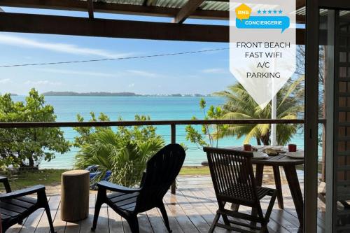 Studio with a view of a heavenly lagoon