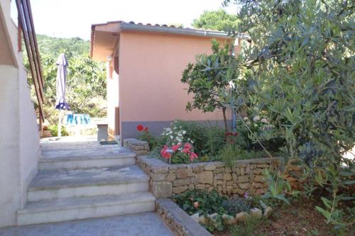 Een tuin van Apartment Ana