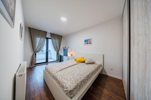 Zagreb 213 - 2 Bedrooms - Parking - Loggia - New - Apartment - Flexible Keybox Entry - Modern - Monthly Rent - WiFi