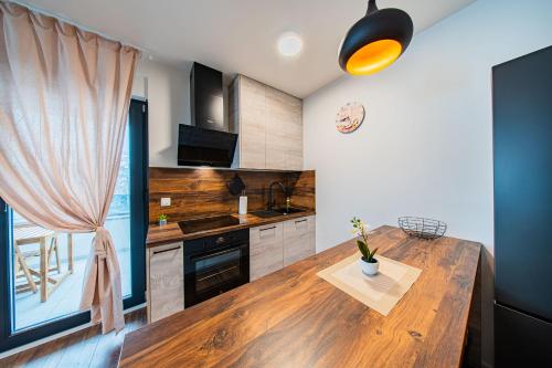 Zagreb 213 - 2 Bedrooms - Parking - Loggia - New - Apartment - Flexible Keybox Entry - Modern - Monthly Rent - WiFi