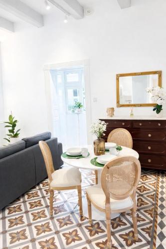 Nuraghi - Stylish Floriana Apt near Valletta City Gate
