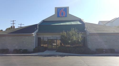 Φωτογραφία από το άλμπουμ του Motel 6-Columbus, OH - OSU στο Κολόμπους