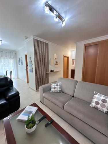 Albufeira, piscine & jardin, tennis, a 1000 m de la plage , 2 chambres