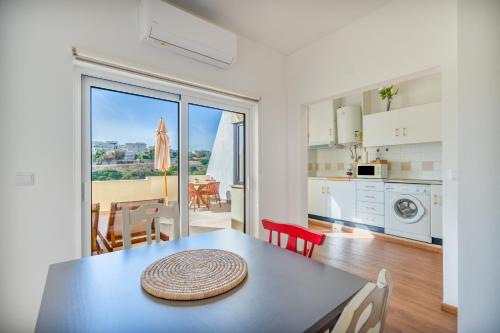 Ocean View - XL Terrace - Beachfront by Tenório