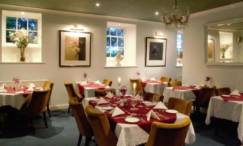 Lowbyer Manor Country Houseにあるレストランまたは飲食店