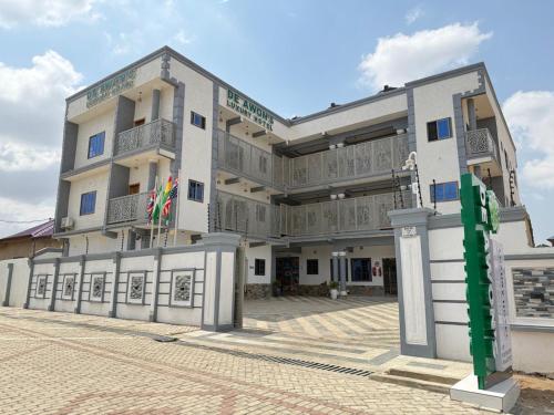 De Awon's Luxury Hotel