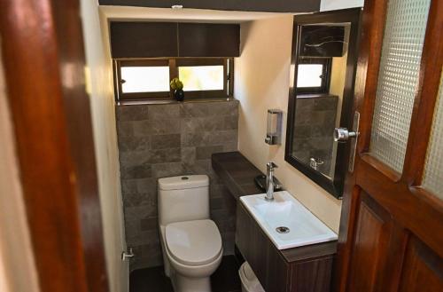 Bany a Eden Royal House