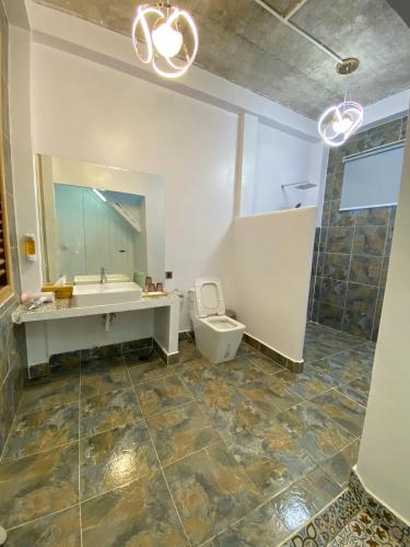 Bany a សន្សើម-Sonserm