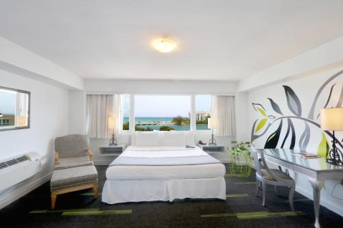 Postel nebo postele na pokoji v ubytování Hotel Miramar