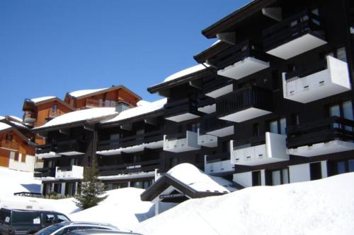 Tòa nhà nơi căn hộ tọa lạc