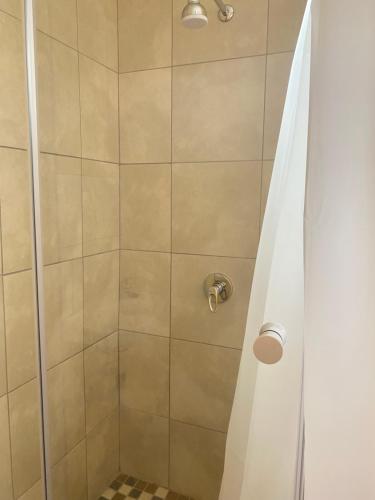 Bany a MIROG guest rooms