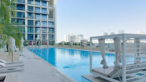 PVH - Pristine 1BR Minutes to Circle Mall - Binghatti Amber