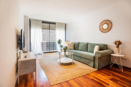 Mai&Maud Fira Apartment