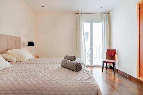 Puerto Banus Marina Apartment with Sea Views - Pass the Keys