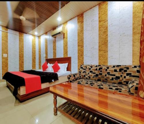 Gallery image of Hotel grand in Zirakpur