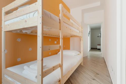 GuestHost - Lovely Flat near Frattini M4