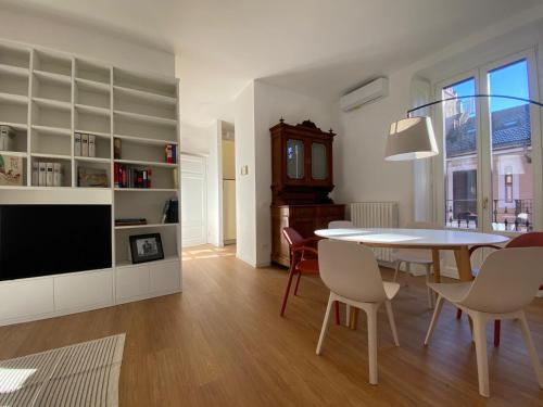 SUITE LODOVICA Milano-Metro M4-Navigli-Bocconi