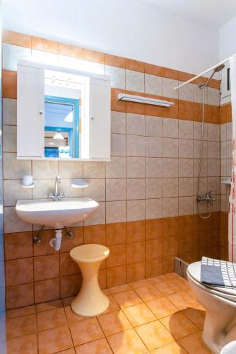 Comfort Double or Twin Room or semi-basement