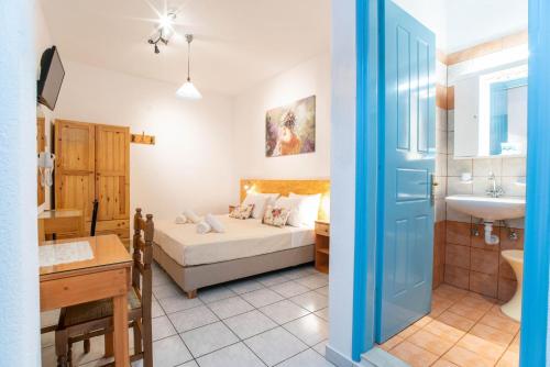 Comfort Double or Twin Room or semi-basement