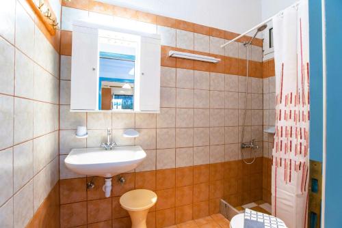 Comfort Double or Twin Room or semi-basement