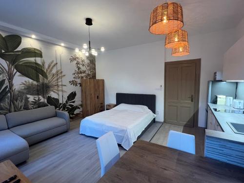 Quiet Luxury Oasis near Szimpla - Balcony & Spa