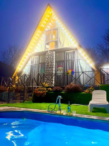 Piscina a Quba Qecresh Aframe o a prop