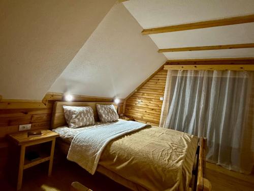 Llit o llits en una habitació de NovNik