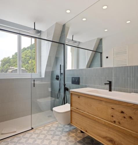 Miramar Attic by FeelFreeRentals