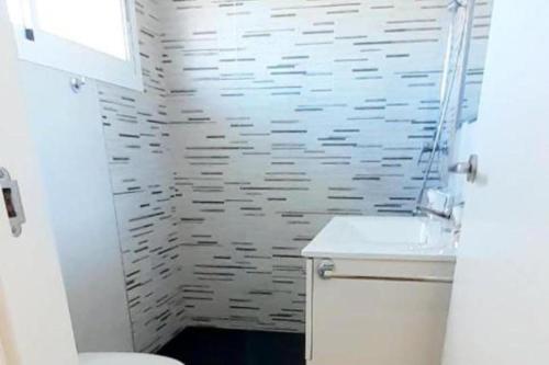 Ocean view double bed sunny apartment