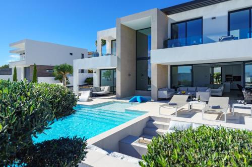 Villa Morris Signature