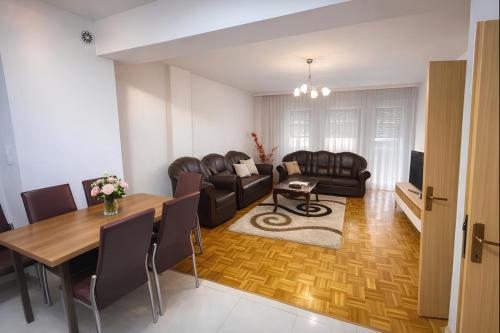 Liri Apartment