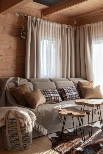 DOMKI TATRY z jacuzzi i sauną w cenie - spokojna okolica - świetna dla rodzin z dziećmi lub grupy znajomych!