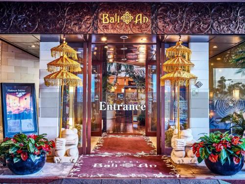 a store front of a building with gold chandeliers at Hotel BaliAn Resort Kawasaki in Kawasaki