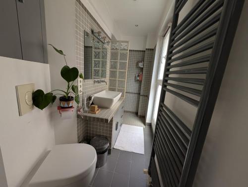 Quiet family apartment in Paris Near 7 metro lines