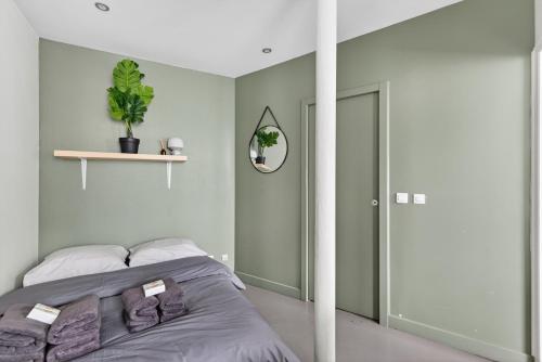 Charming 2-room loft-style apartment near Montmartre