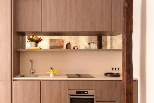 Harmony Collection II 2BR Suite 6P Bourse Grevin