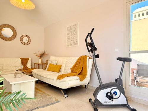 Las Dunas de Cabopino Penthouse Carib Playa - EaW Homes