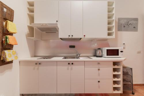 GuestHost - Modern Apartment Milano Acquabella