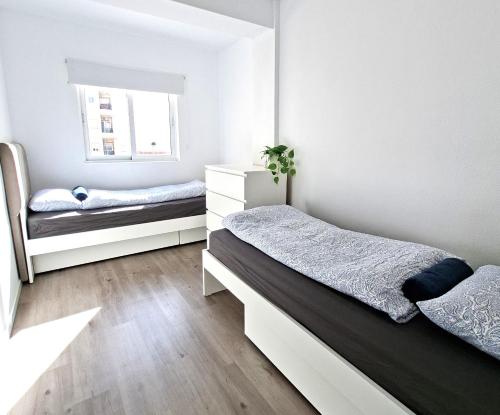 Spacious 3BR Apartment with Terrace 300m Beach PMT13 photo 20